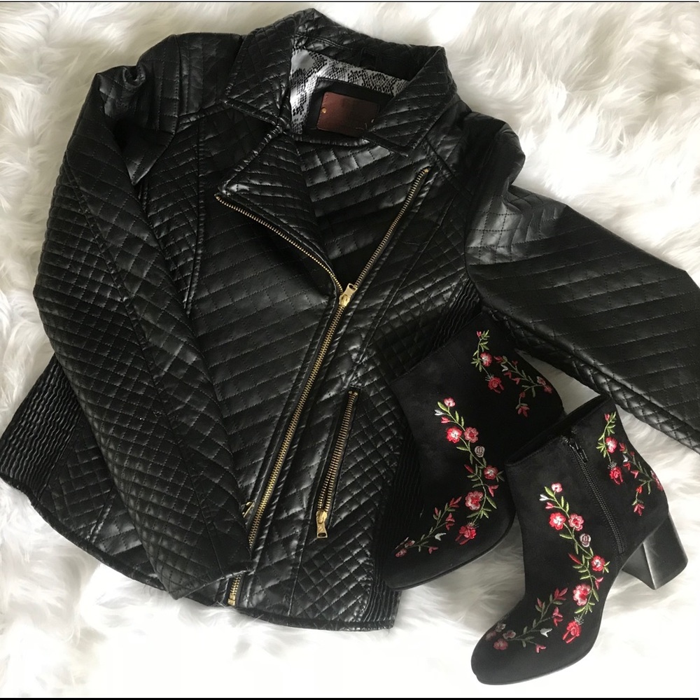 Callisto Embroidered Boots
